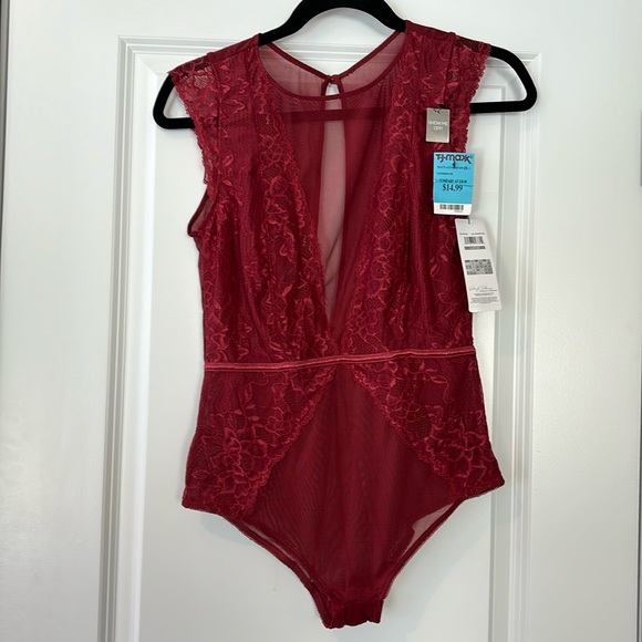 Lace bodysuit - Picture 1 of 5